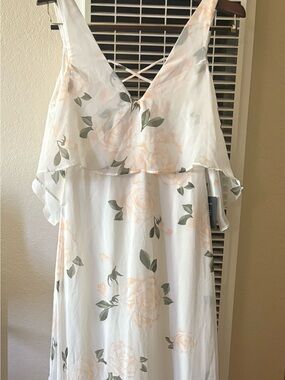 Lulu's White Floral Maxi Dress with Peach Roses and Green Leaves